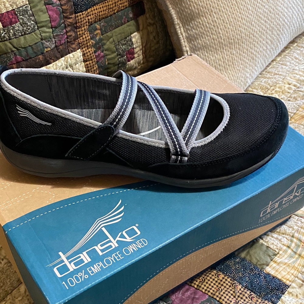 Dansko Women's Black and Gray Cross-Strap Flats
